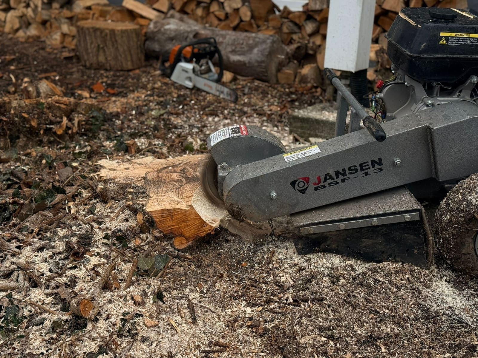 Baumstumpfentfernung – Grünfix Gartenservice
